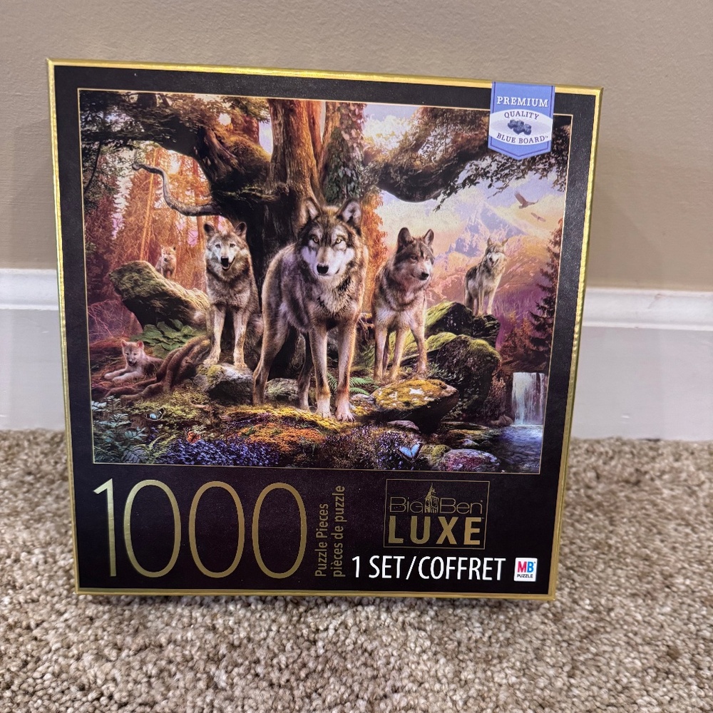 ❤️❤️3/$25 1000 Piece jigsaw puzzle "Autumn Wolves" by Big Ben Luxe